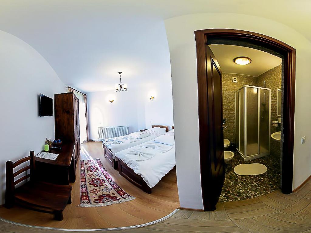 Отель Casa Cartianu Тыргу-Жиу Номер фото